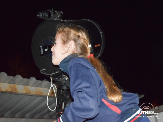 Nuevo grupo de investigaci&oacute;n en nuestra Facultad: el Observatorio Astron&oacute;mico