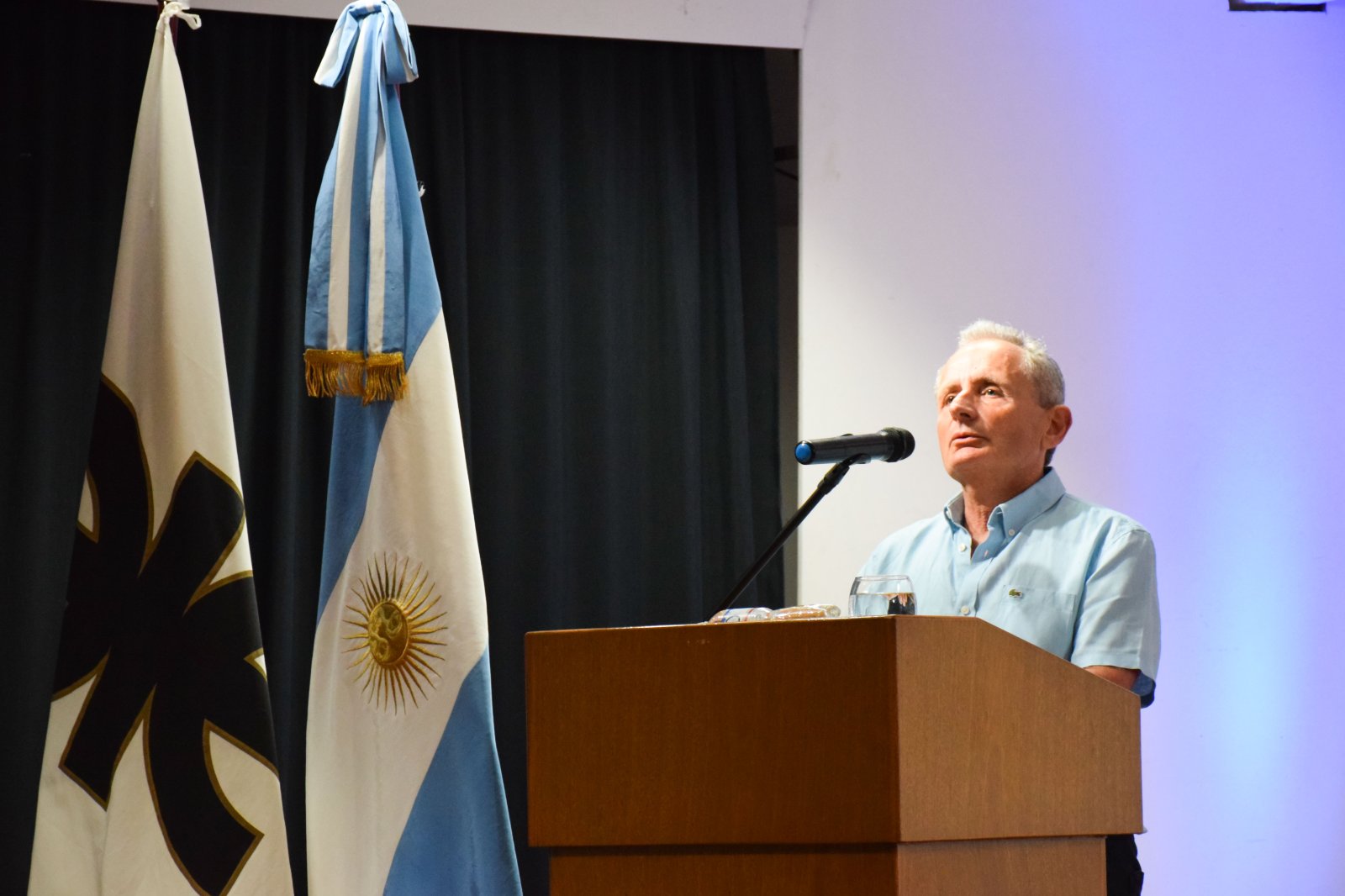 El Cdor. Gabriel Deusebio al momento de dirigirse a los presentes